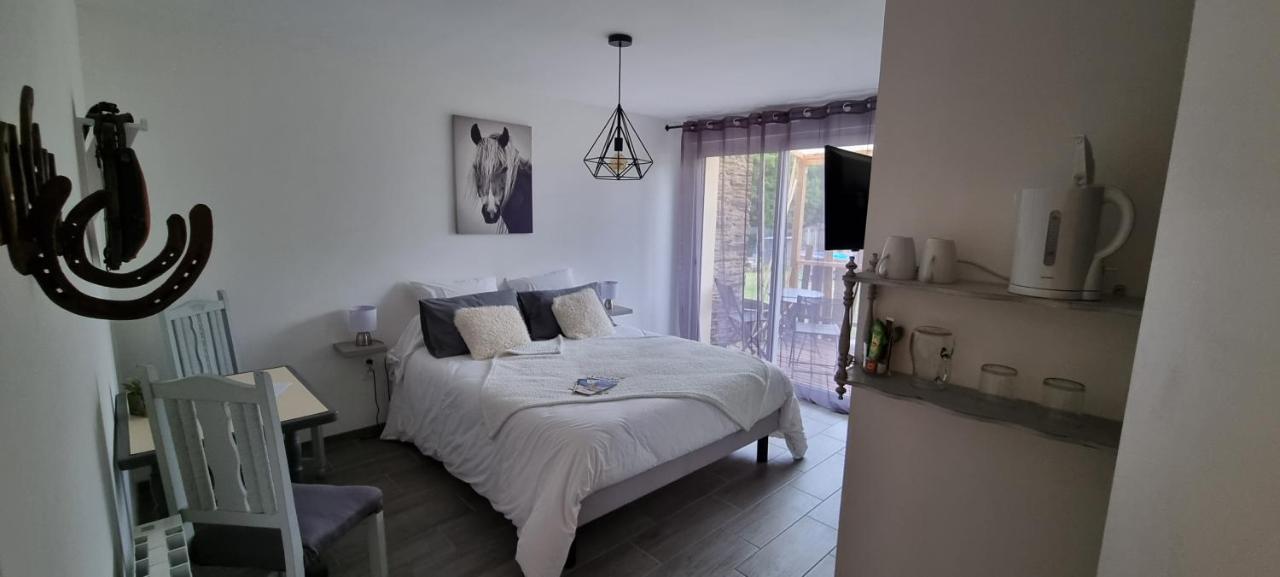 La Bergerie Du Mesnil Bed & Breakfast Livry  Ngoại thất bức ảnh